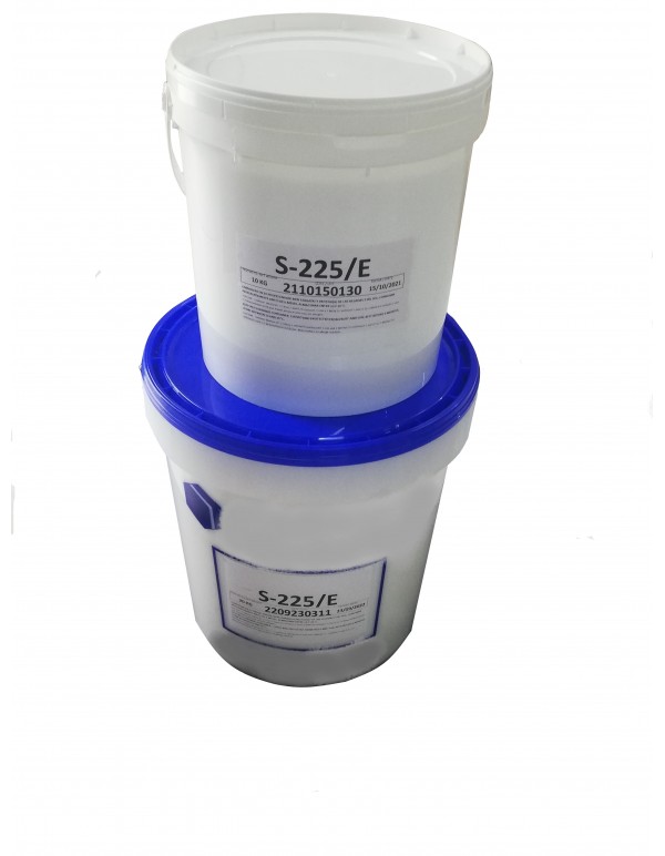 WHITE PLASTIC COLA S-225/E